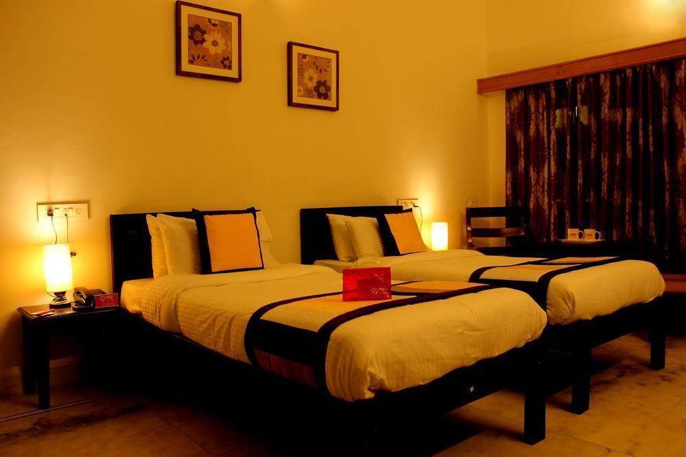 אודייפור Oyo 1159 Hotel Chandra Prakash מראה חיצוני תמונה