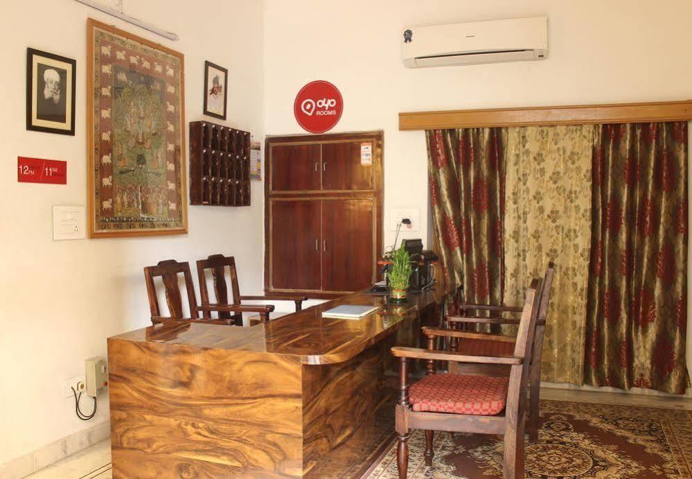 אודייפור Oyo 1159 Hotel Chandra Prakash מראה חיצוני תמונה