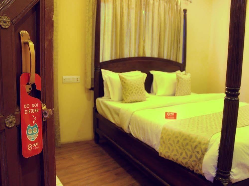 אודייפור Oyo 1159 Hotel Chandra Prakash מראה חיצוני תמונה