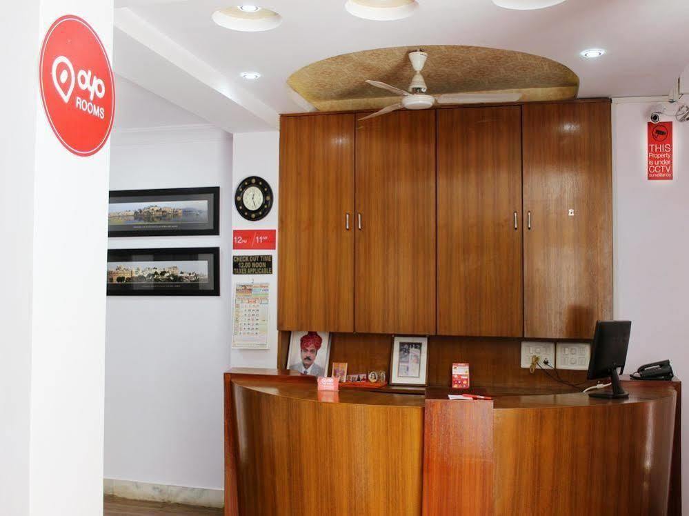אודייפור Oyo 1159 Hotel Chandra Prakash מראה חיצוני תמונה