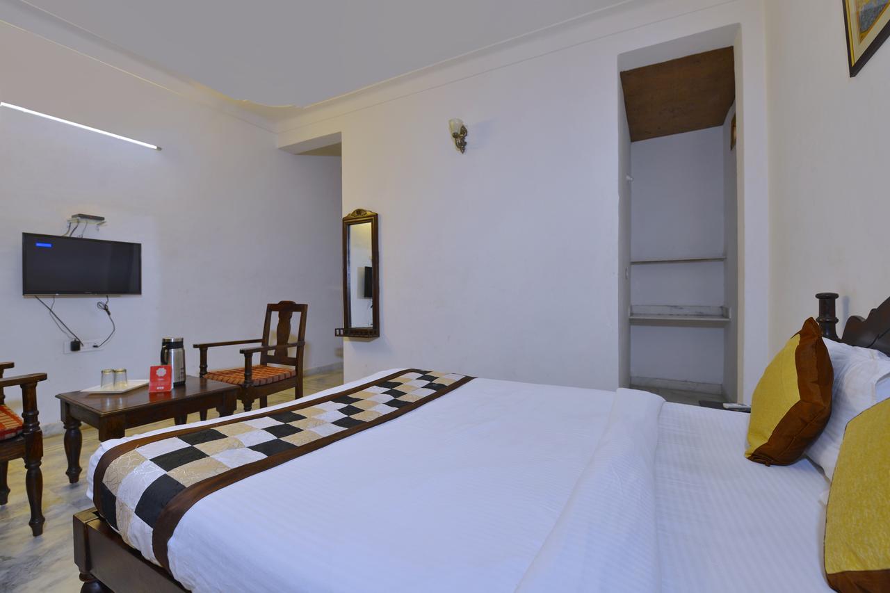 אודייפור Oyo 1159 Hotel Chandra Prakash מראה חיצוני תמונה